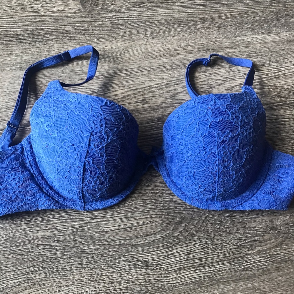 34C Victoria’s Secret Demi Bra